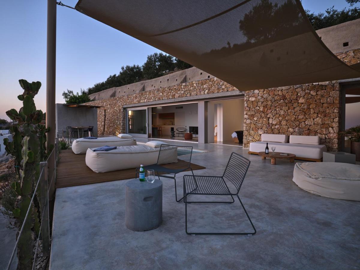Santorini Heights Apartment Pyrgos Kallistis Exterior photo