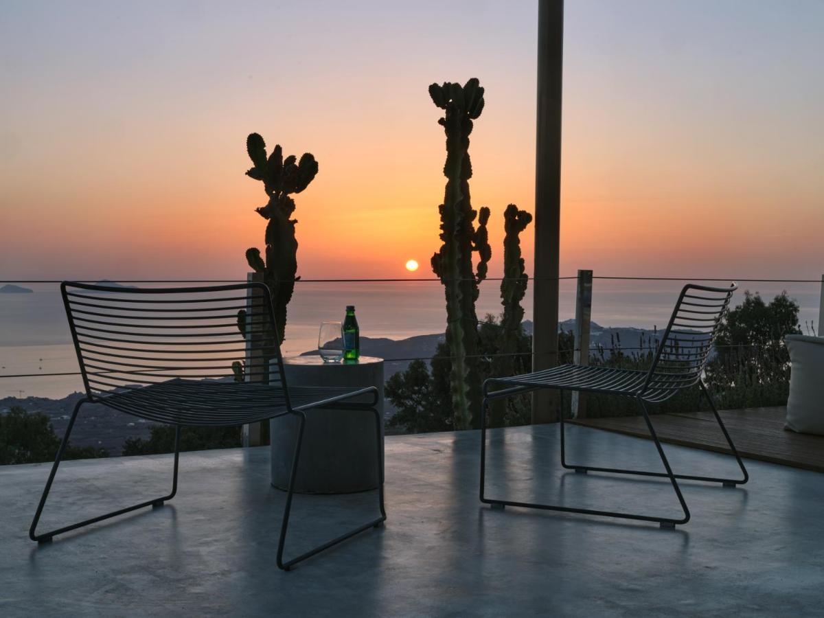 Santorini Heights Apartment Pyrgos Kallistis Exterior photo